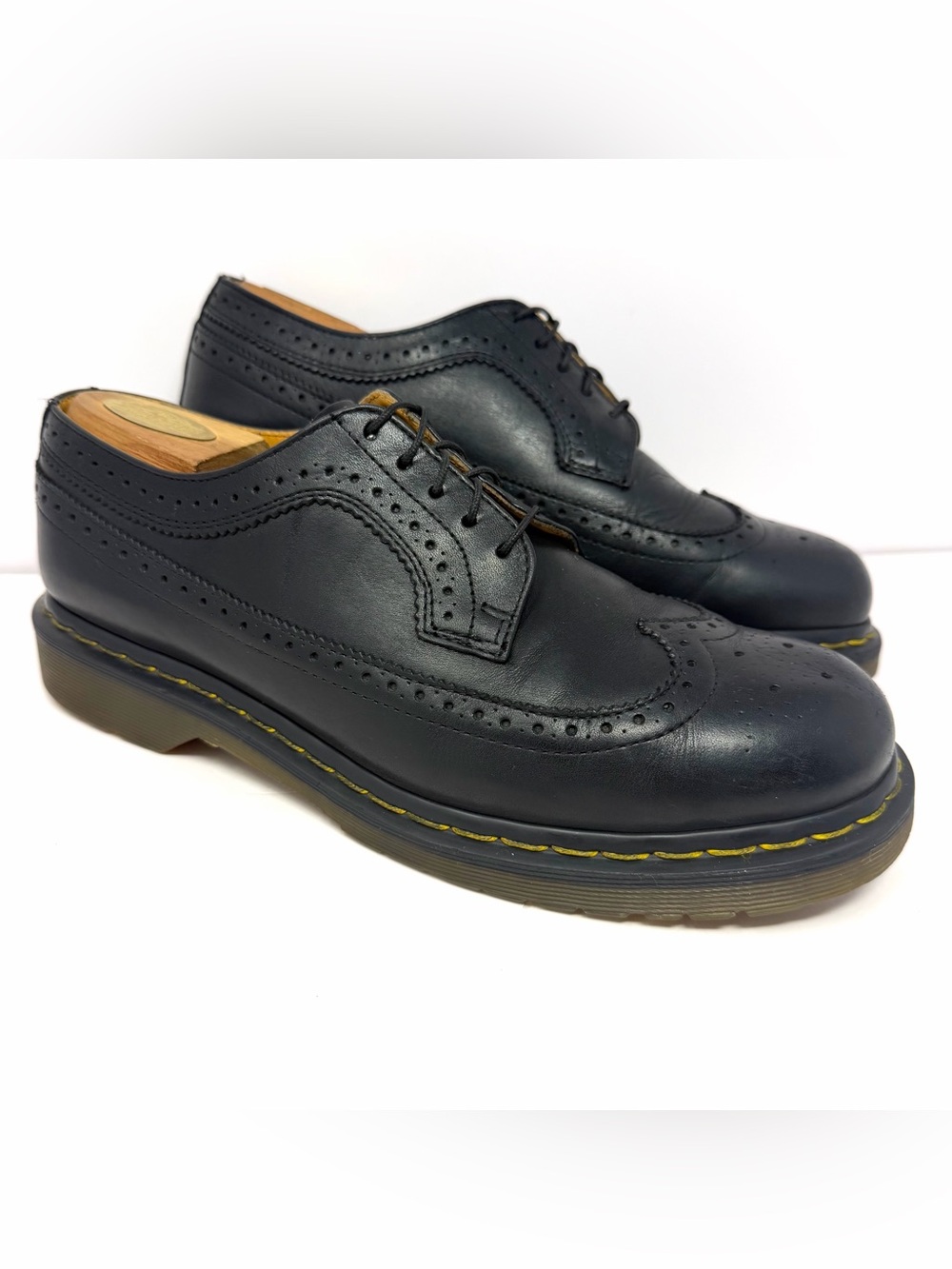 Vintage Dr. Doc Martens Men’s Wingtip Oxford Sz 10 US Black Leather Shoes 11845
